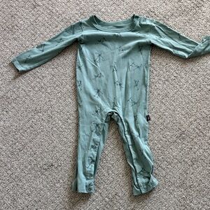 Feather 4 Arrow One Piece